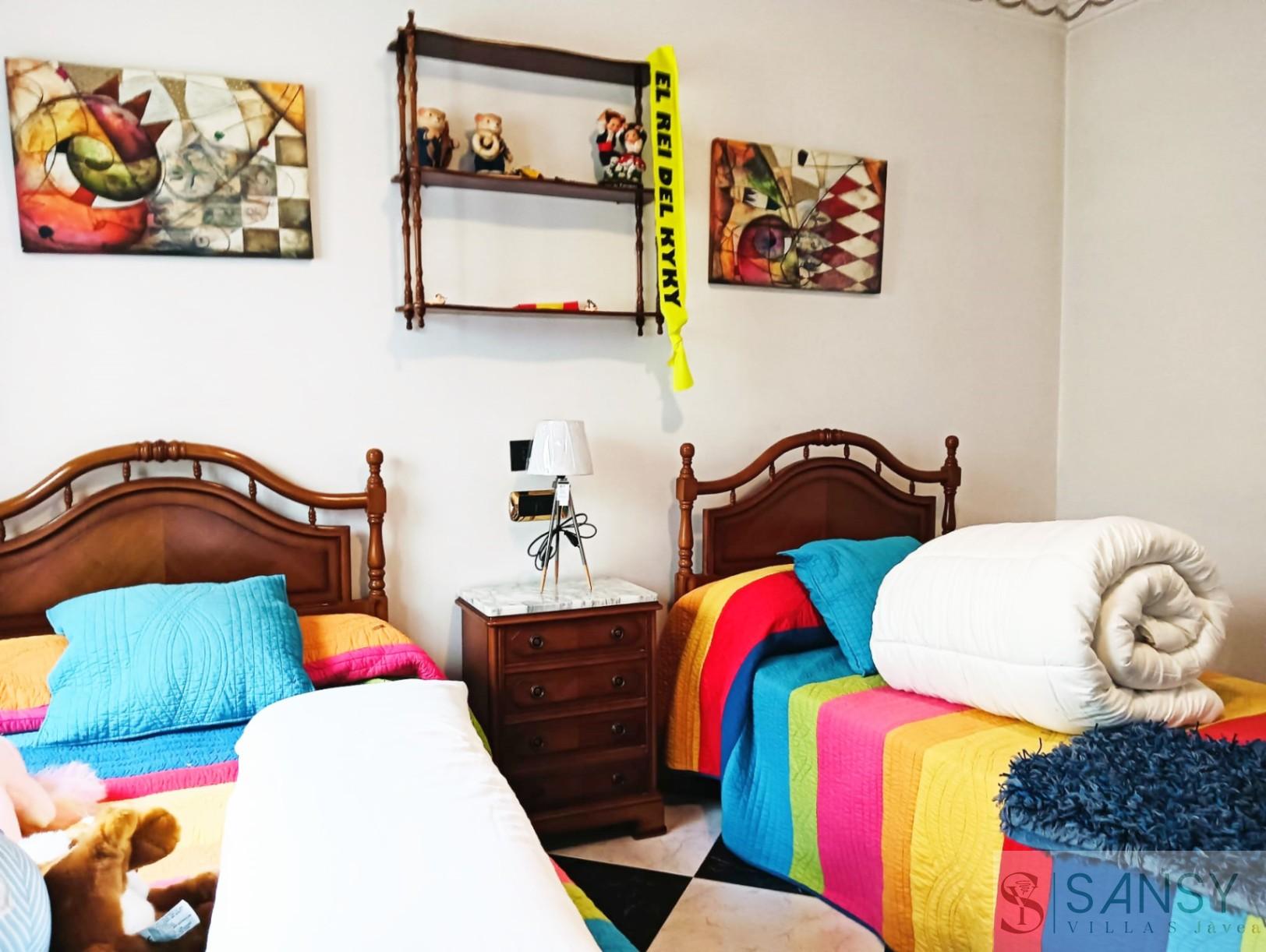 Venta de casa en Oliva