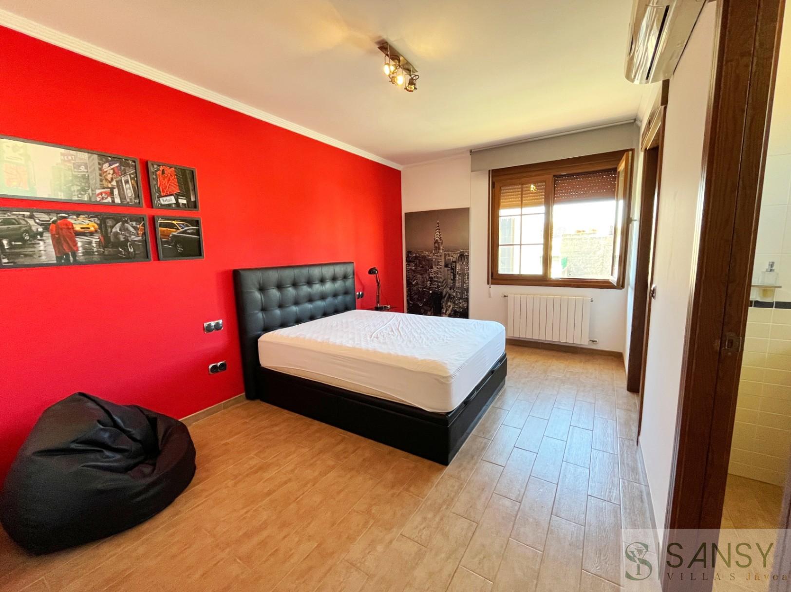 Venta de villa en Piles