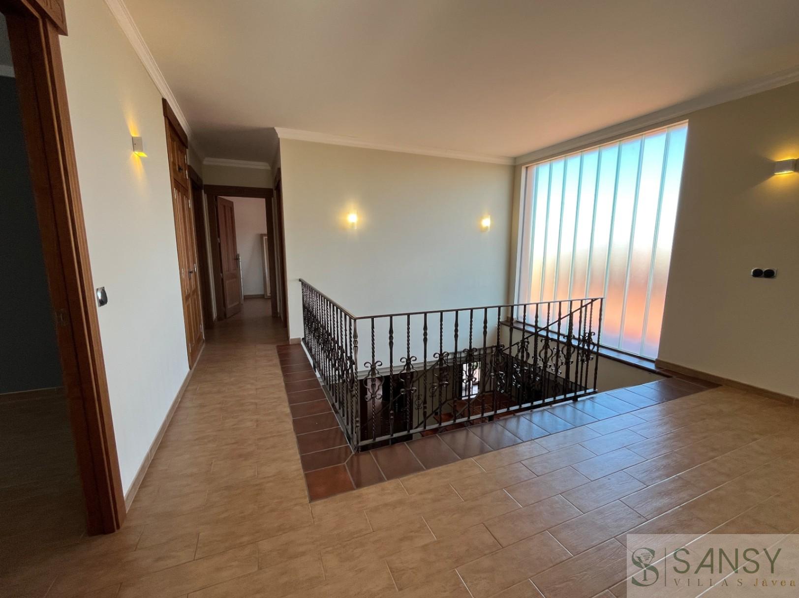 Venta de villa en Piles