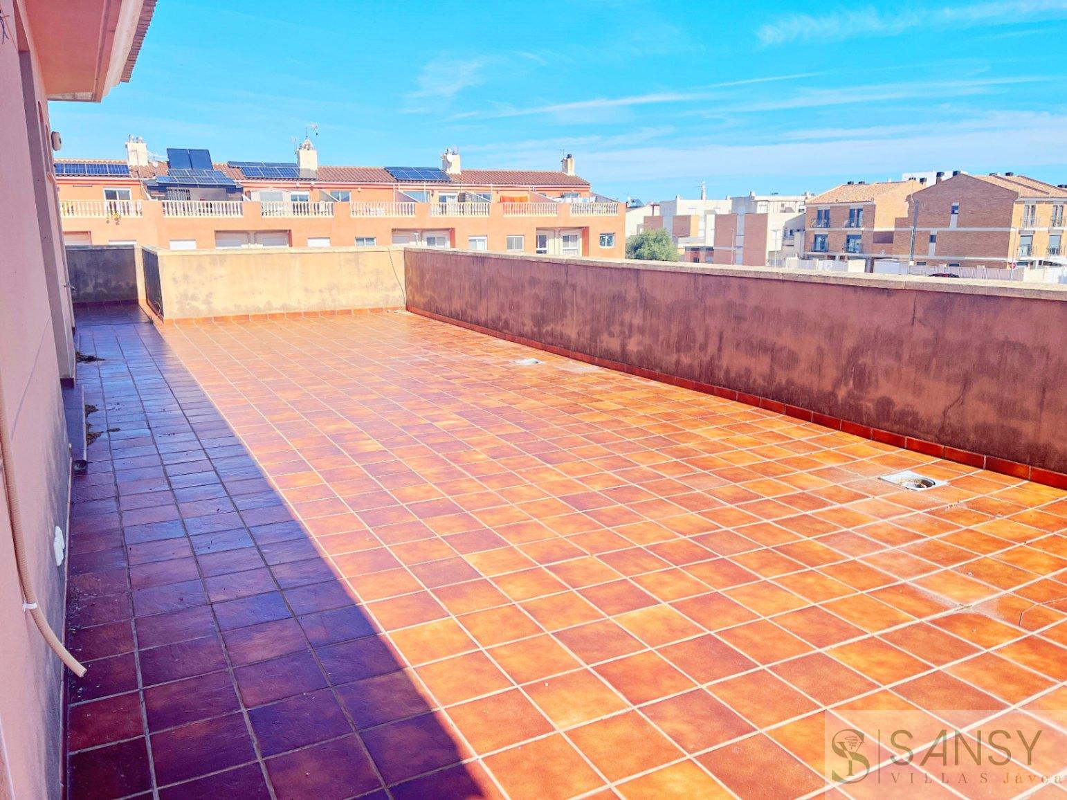 Venta de villa en Piles