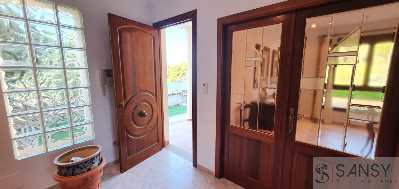 Venta de villa en Oliva