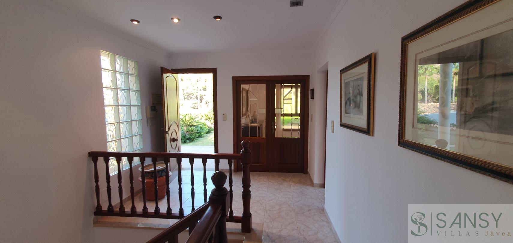 Venta de villa en Oliva
