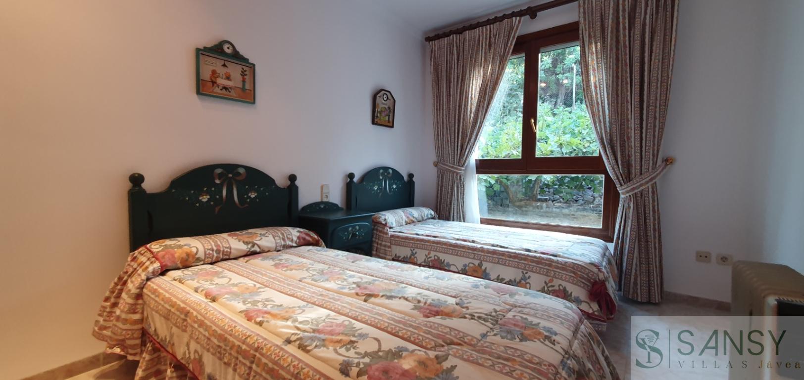 Venta de villa en Oliva