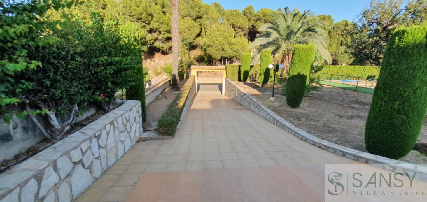Venta de villa en Oliva