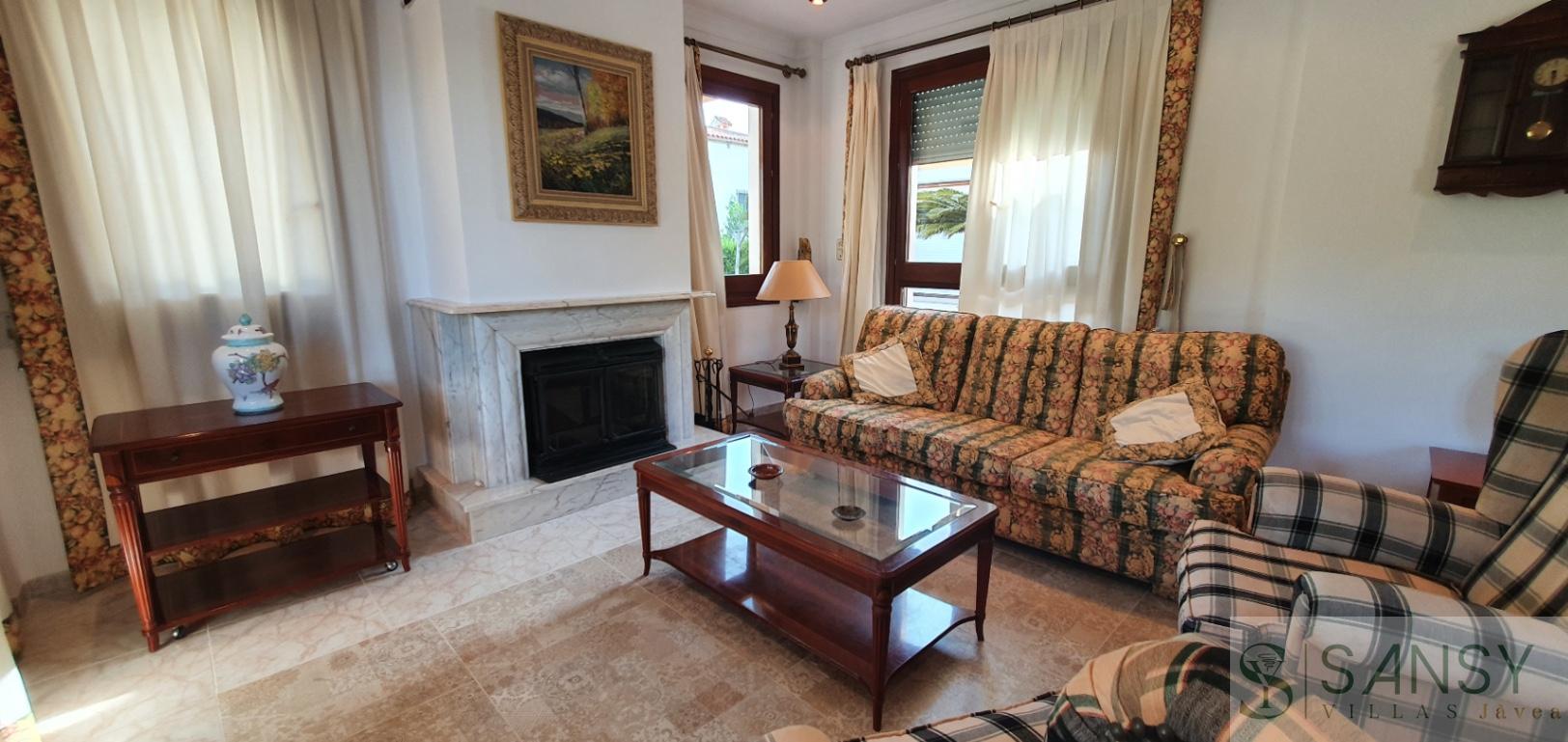 Venta de villa en Oliva