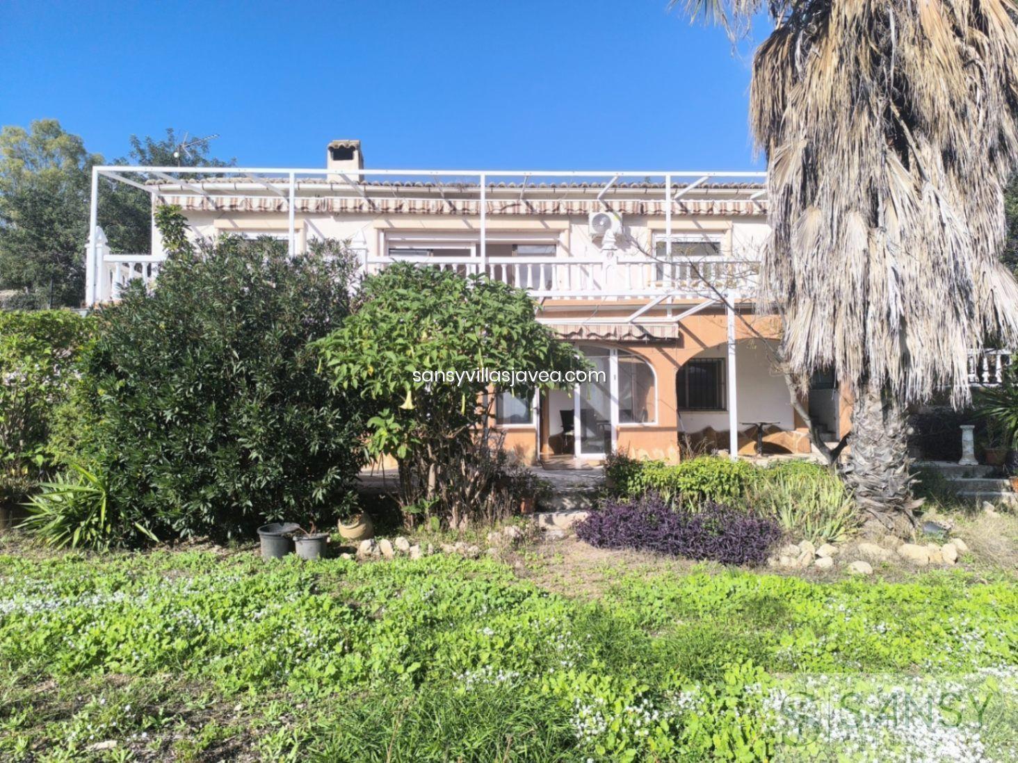 Venta de villa en Parcent