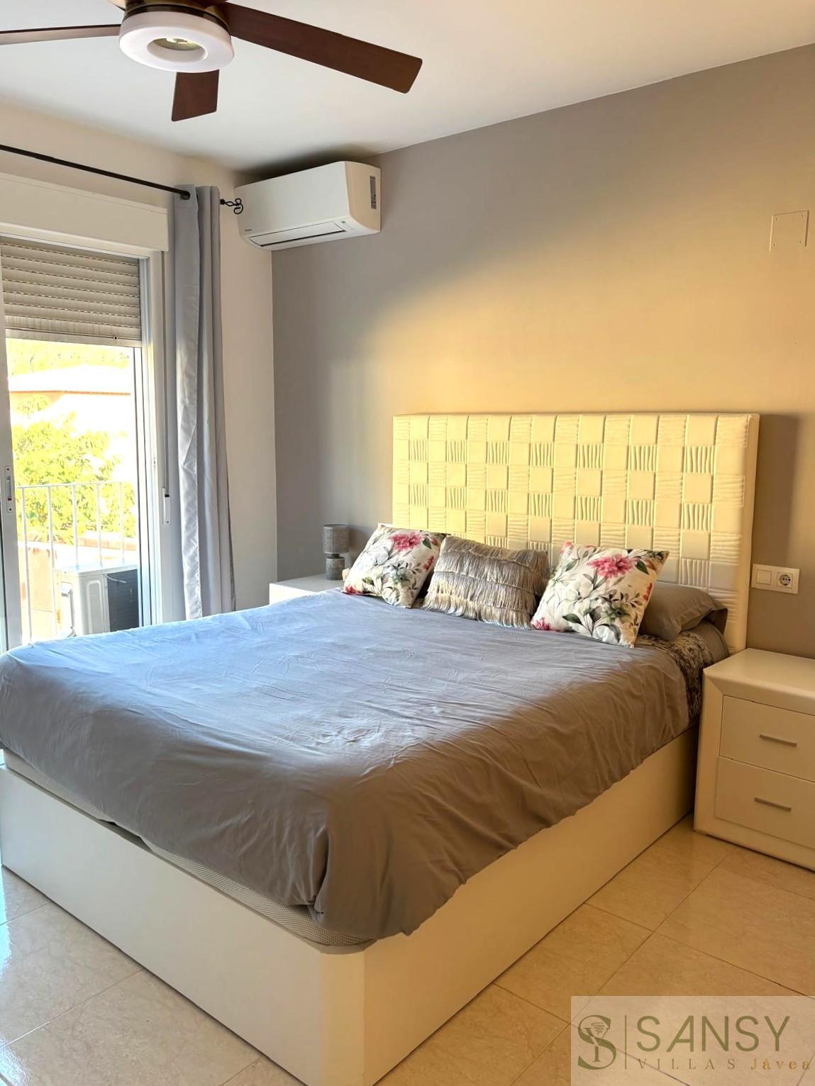 Venta de bungalow en Sagra