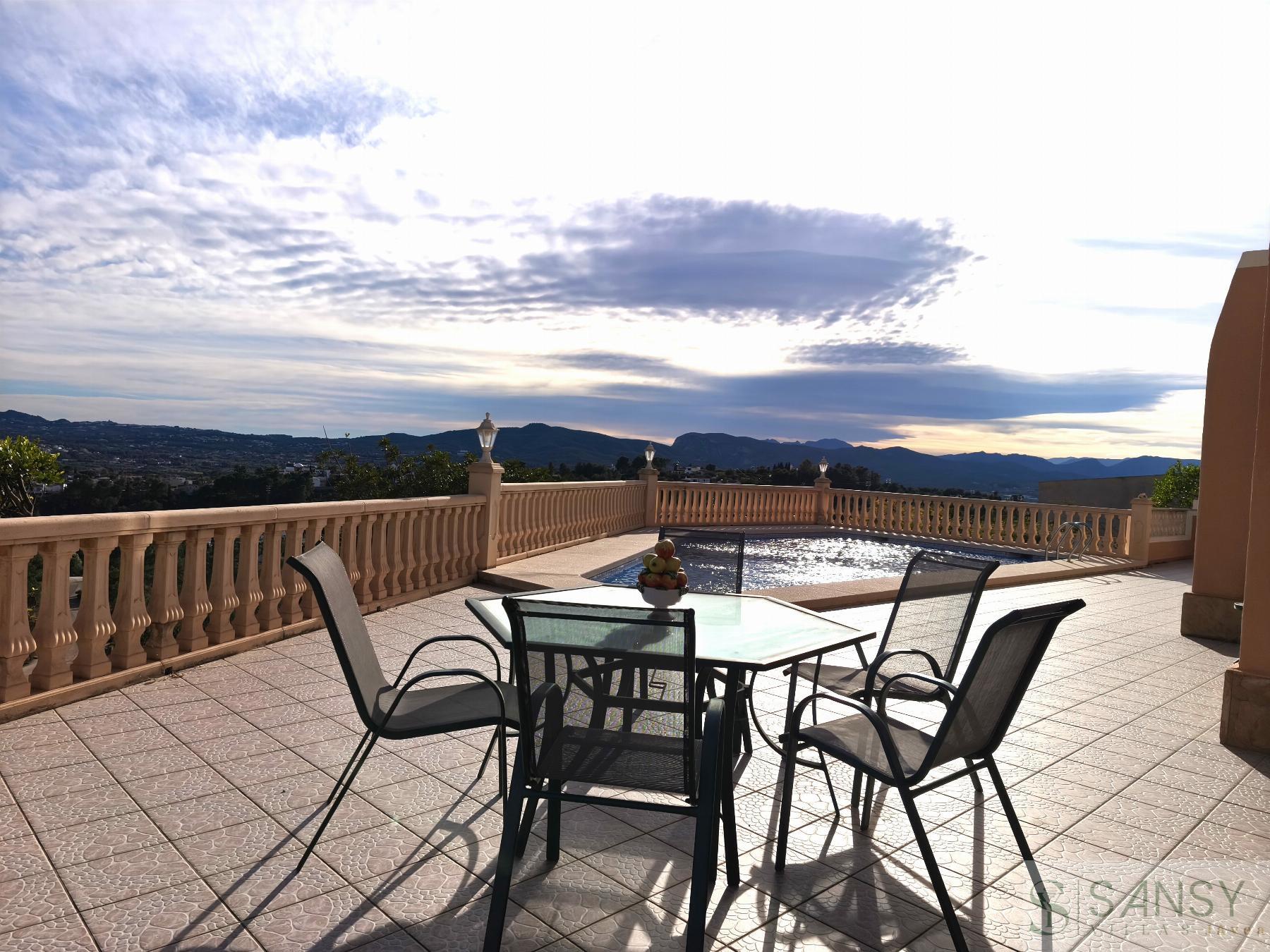 Verkoop van kleine villa in Jávea-Xàbia