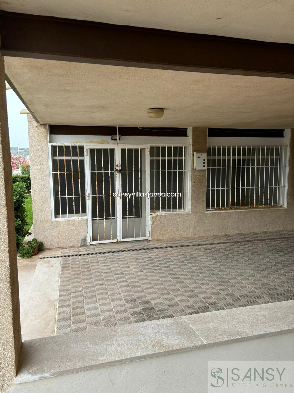 Salg av kommersiell lokal i Jávea-Xàbia