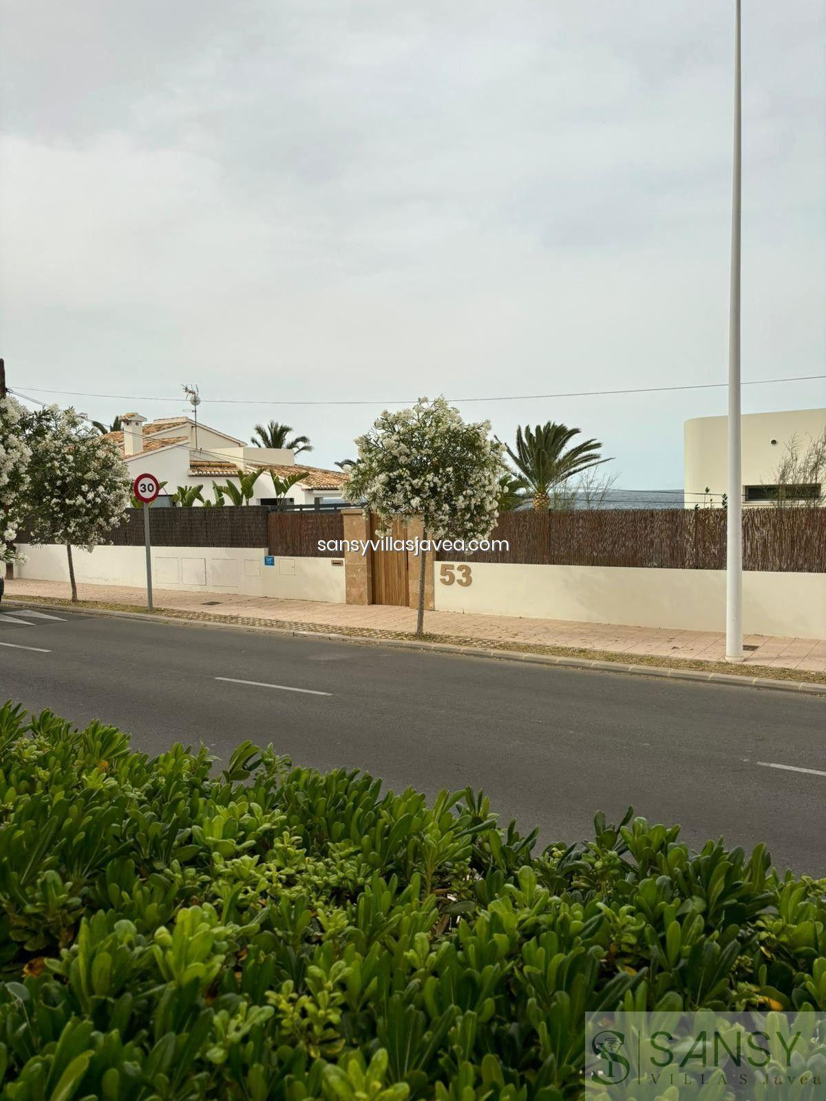 Salg av kommersiell lokal i Jávea-Xàbia