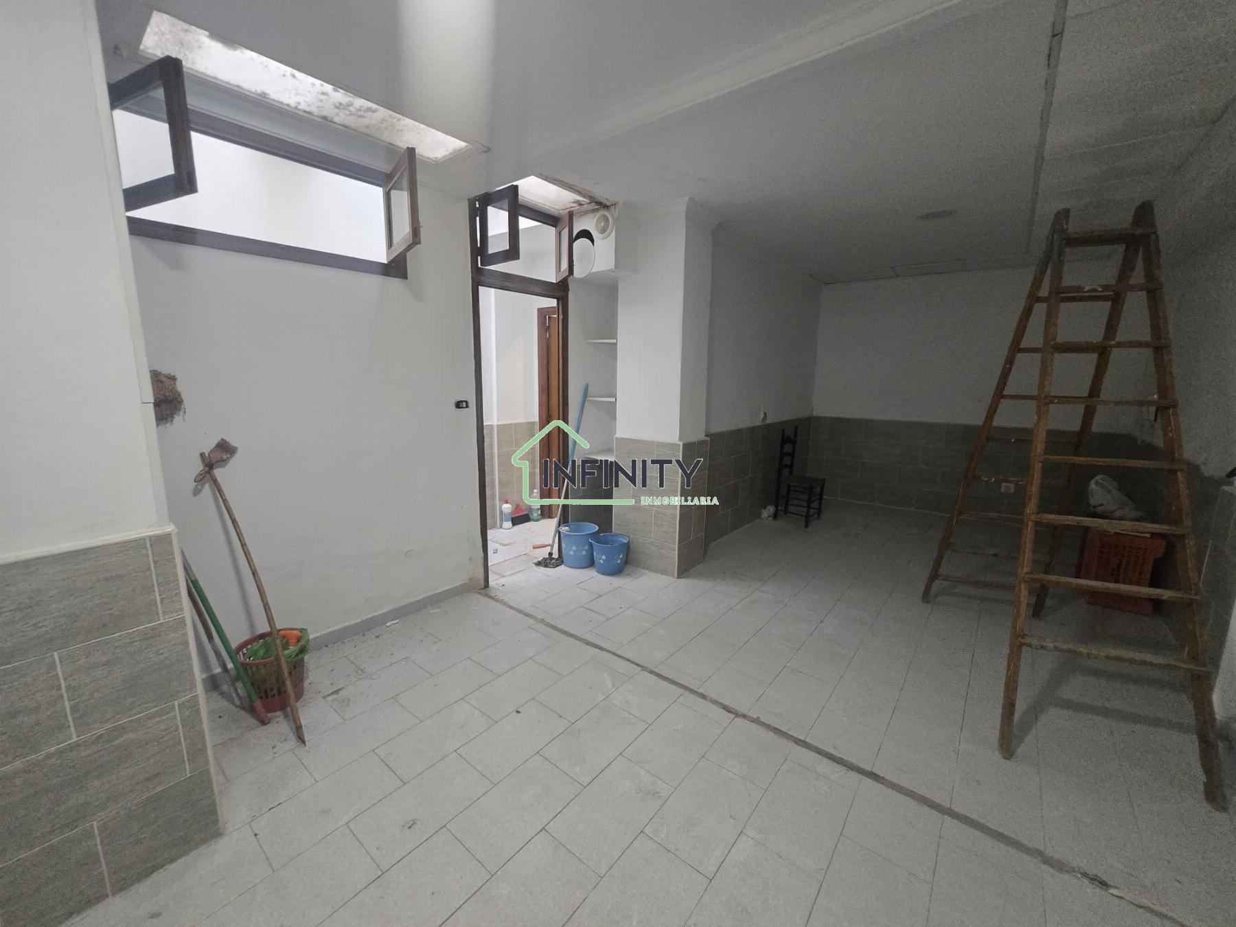 Venta de planta baja en Oliva