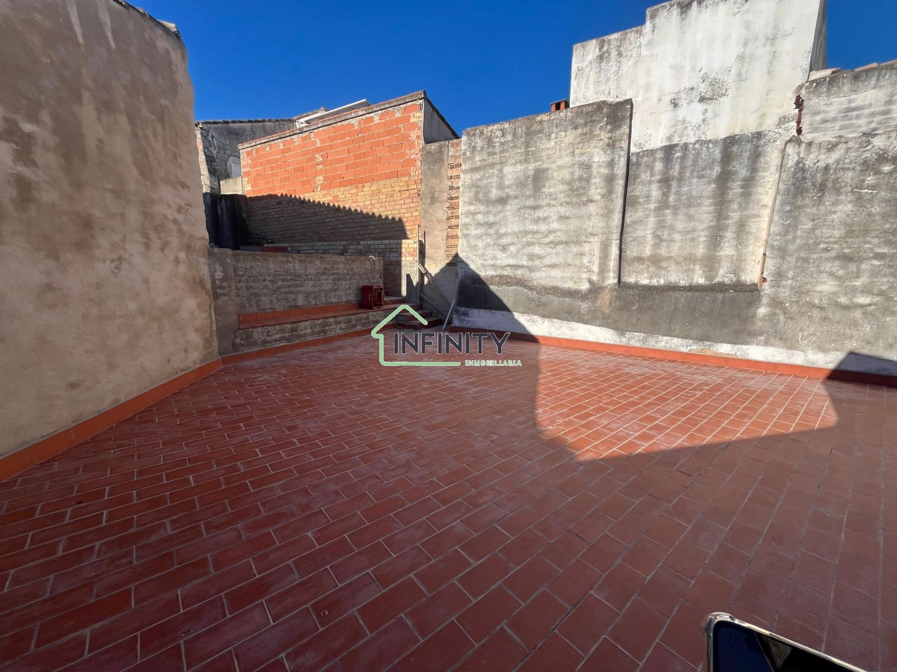 Venta de casa en Oliva