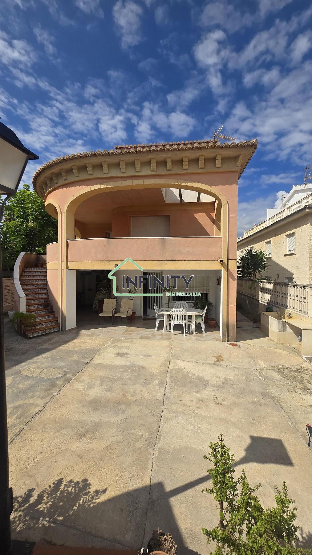 Venta de chalet en Oliva