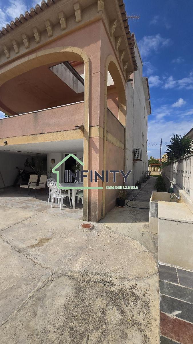 Venta de chalet en Oliva