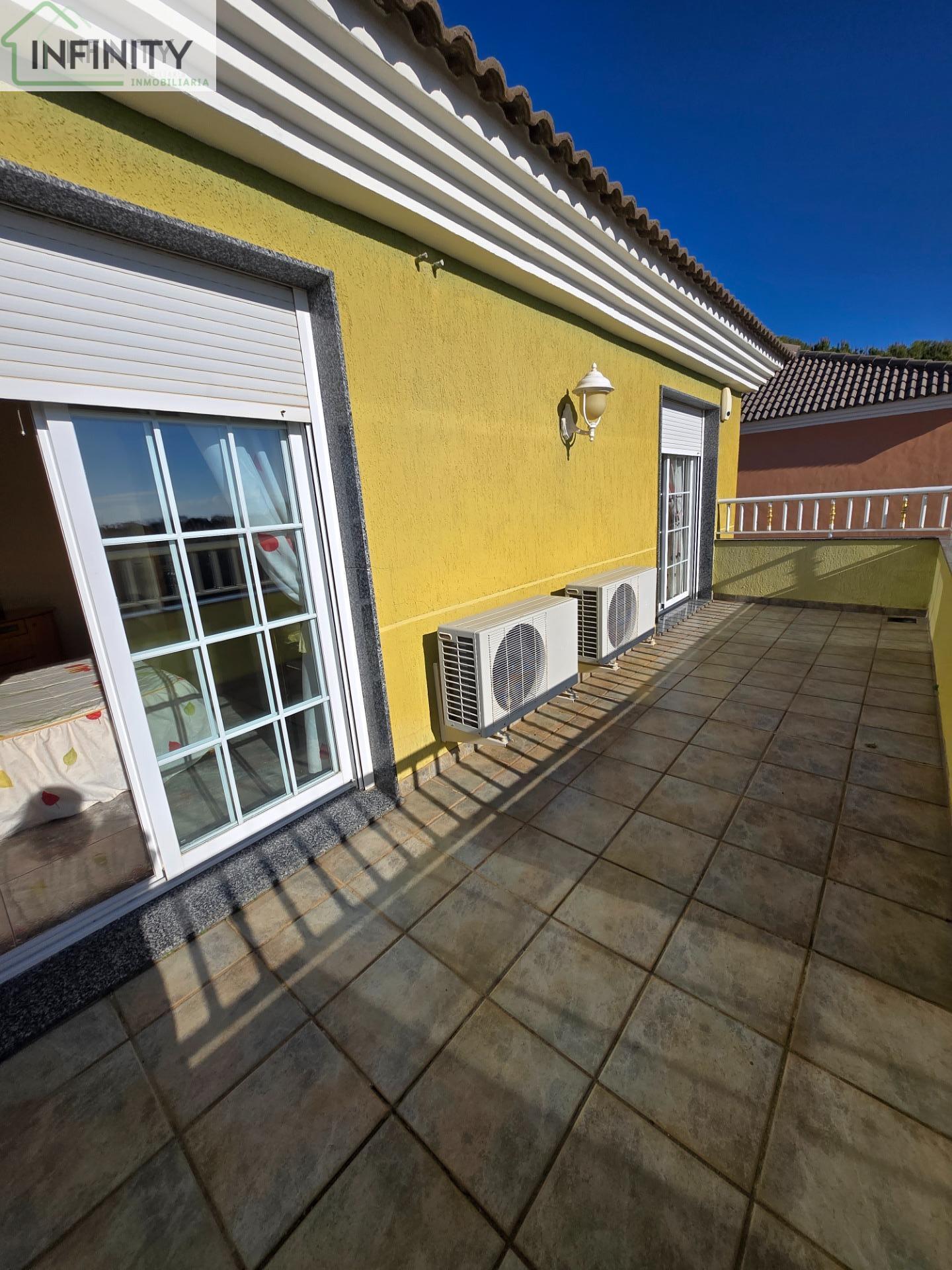 Venta de villa en Daimús