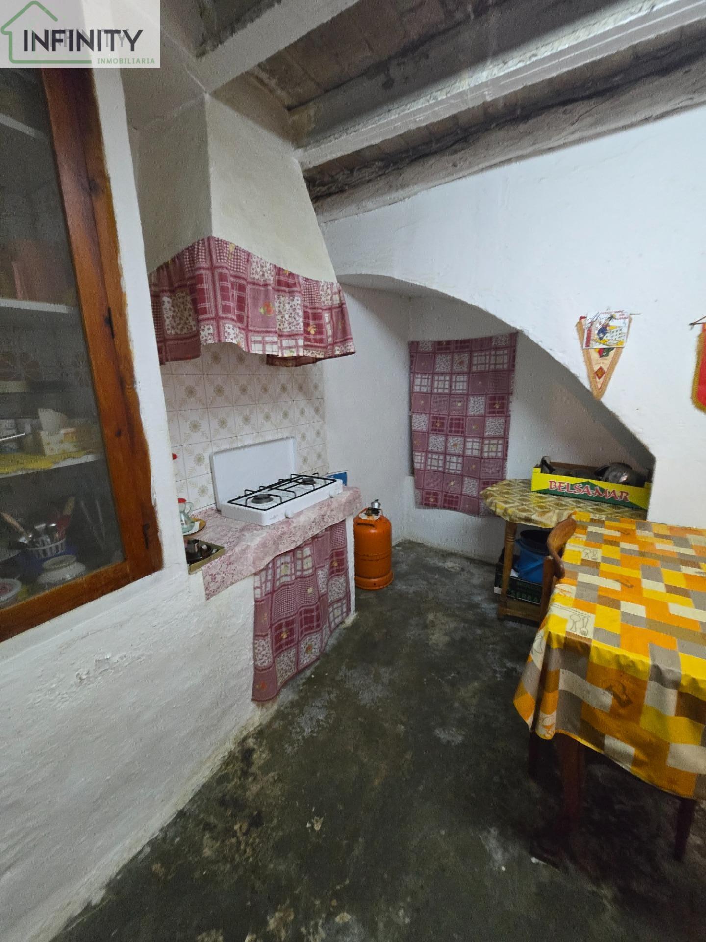 Venta de casa en La Font d en Carròs