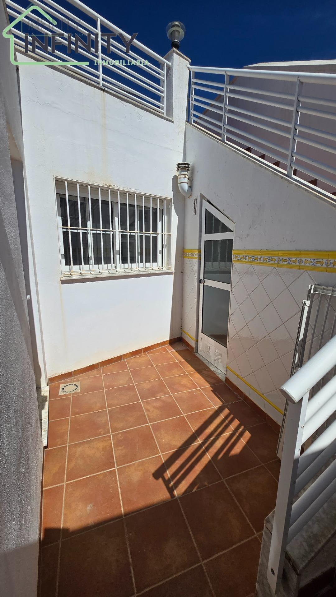 Venta de casa en La Font d en Carròs