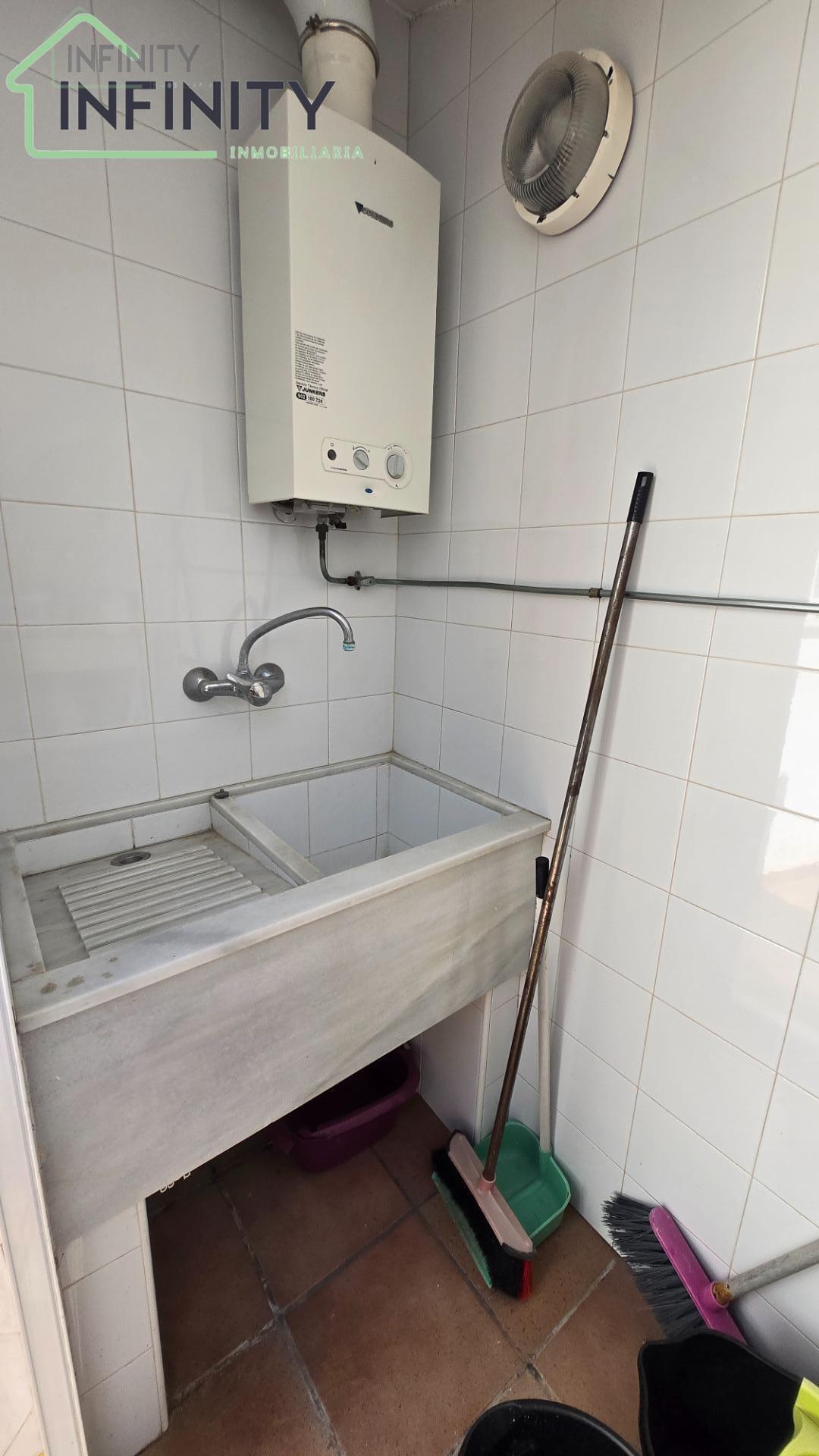 Venta de casa en La Font d en Carròs