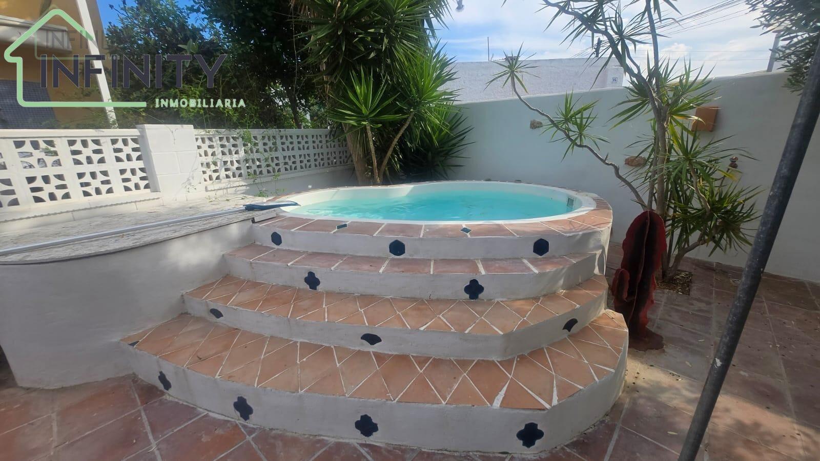 Venta de casa en Oliva