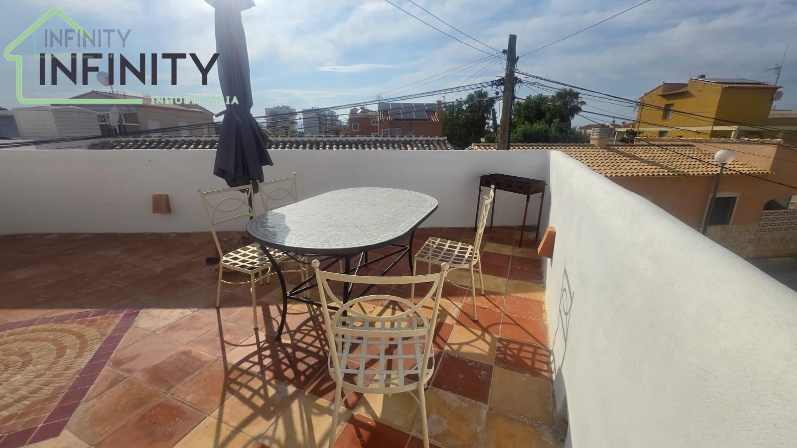 Venta de casa en Oliva