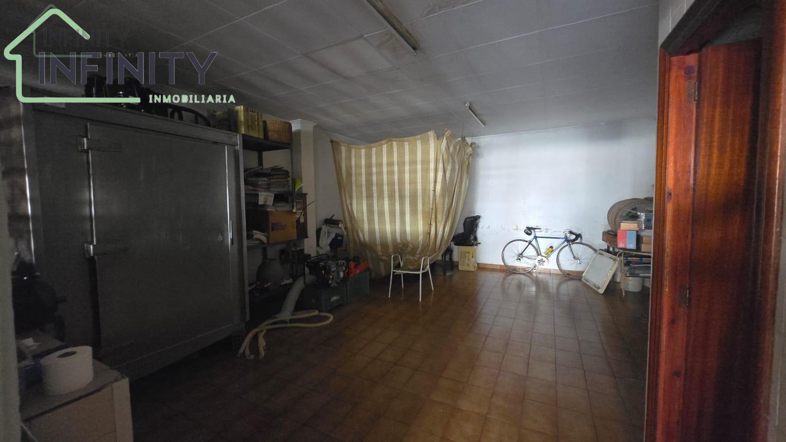 Venta de local en La Font d en Carròs