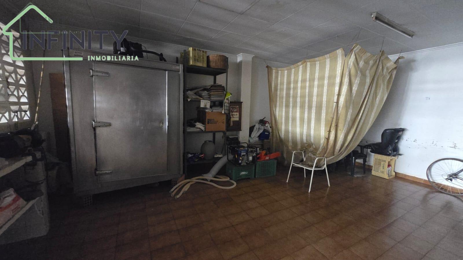 Venta de local en La Font d en Carròs
