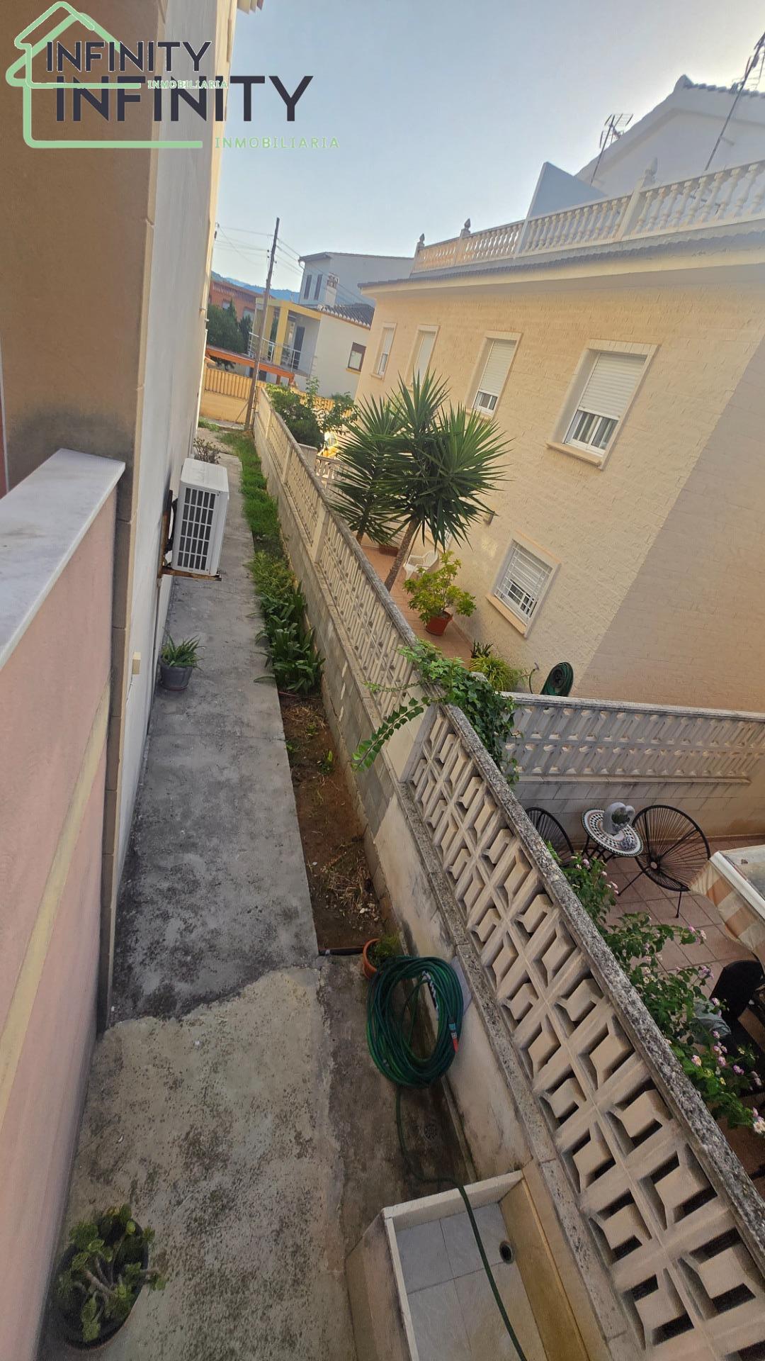Venta de chalet en Oliva