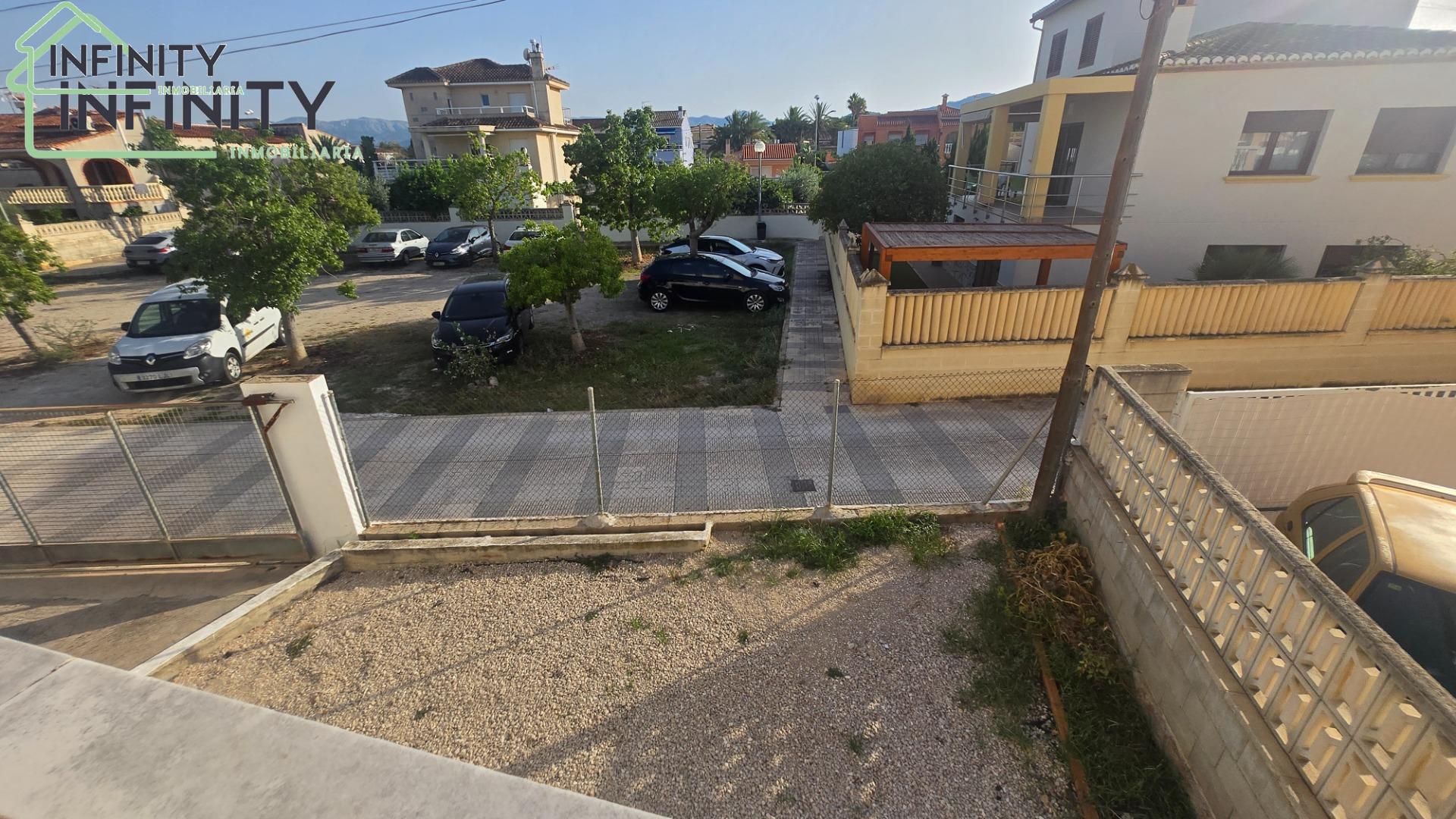 Venta de chalet en Oliva