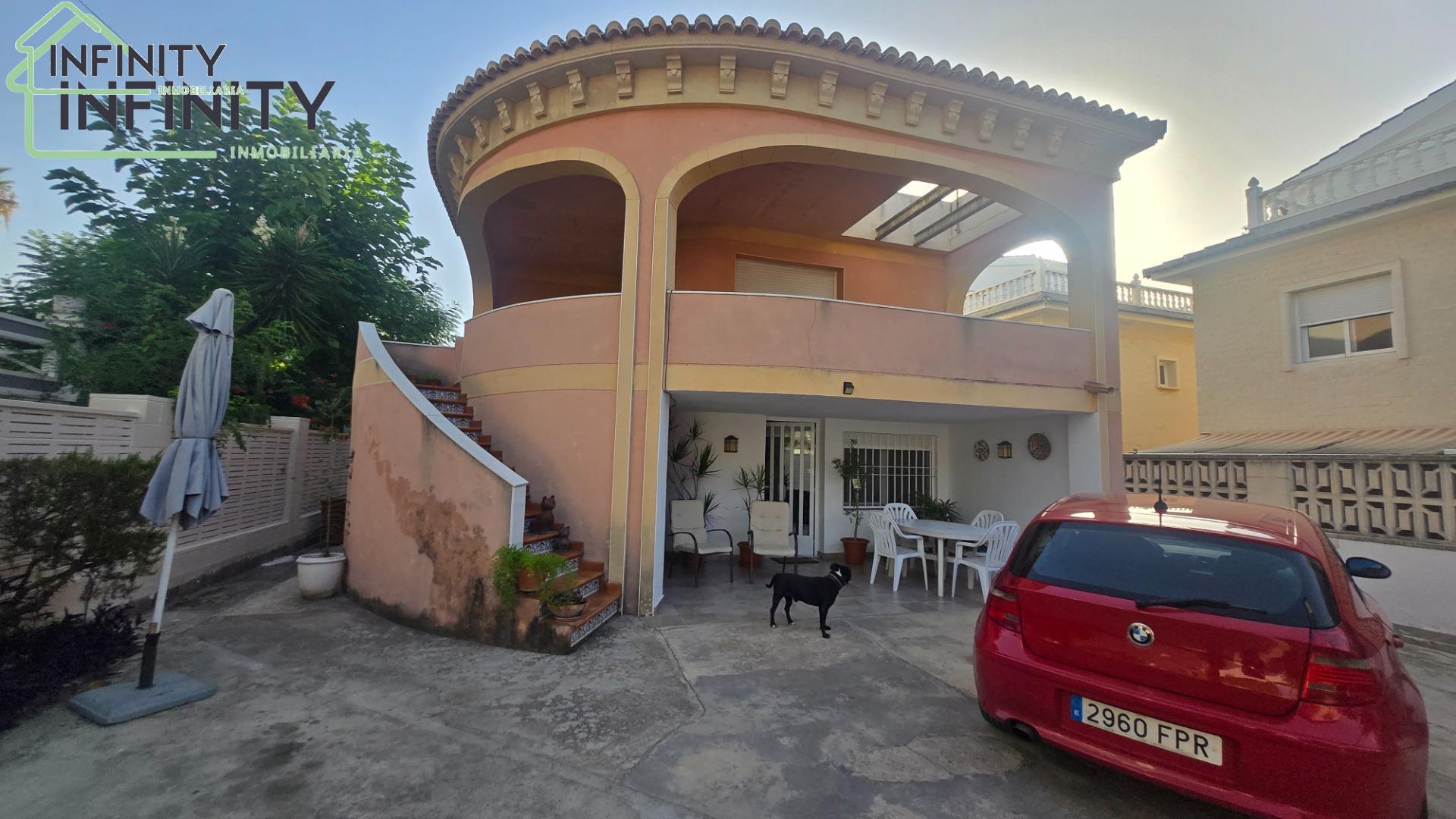 Venta de chalet en Oliva