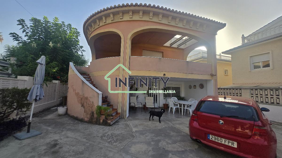Venta de chalet en Oliva