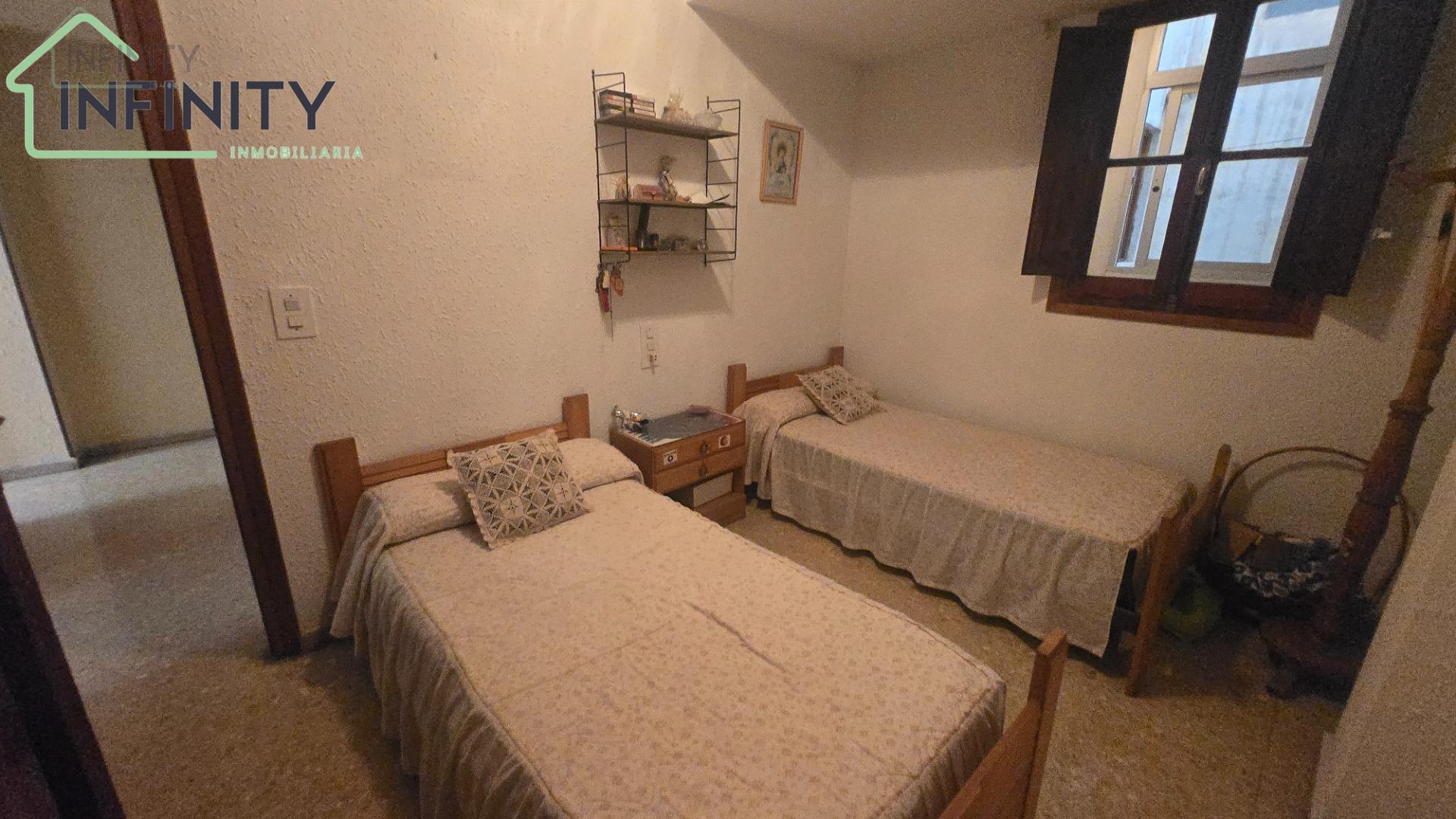 Venta de casa en Oliva