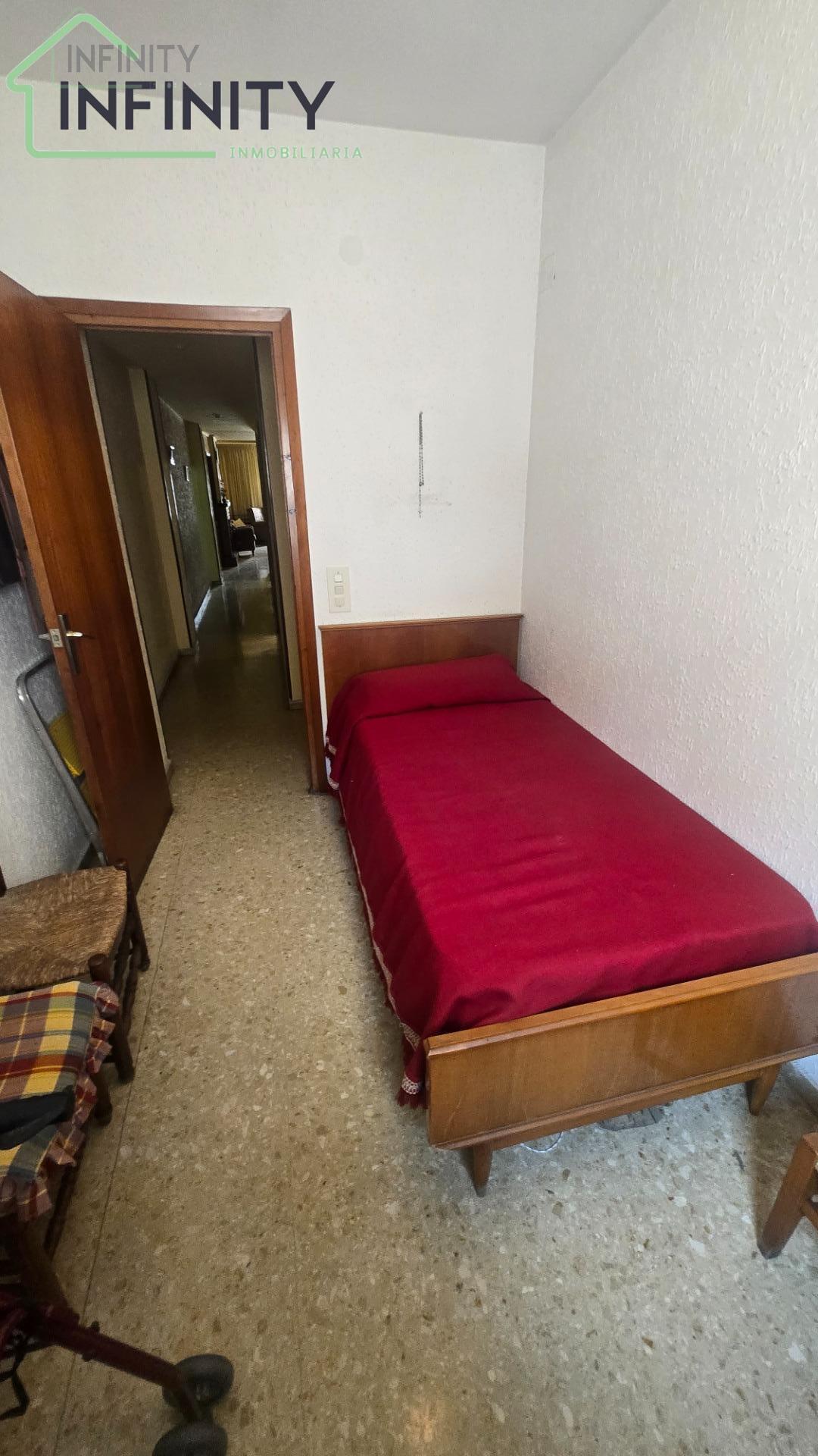 Venta de casa en Oliva