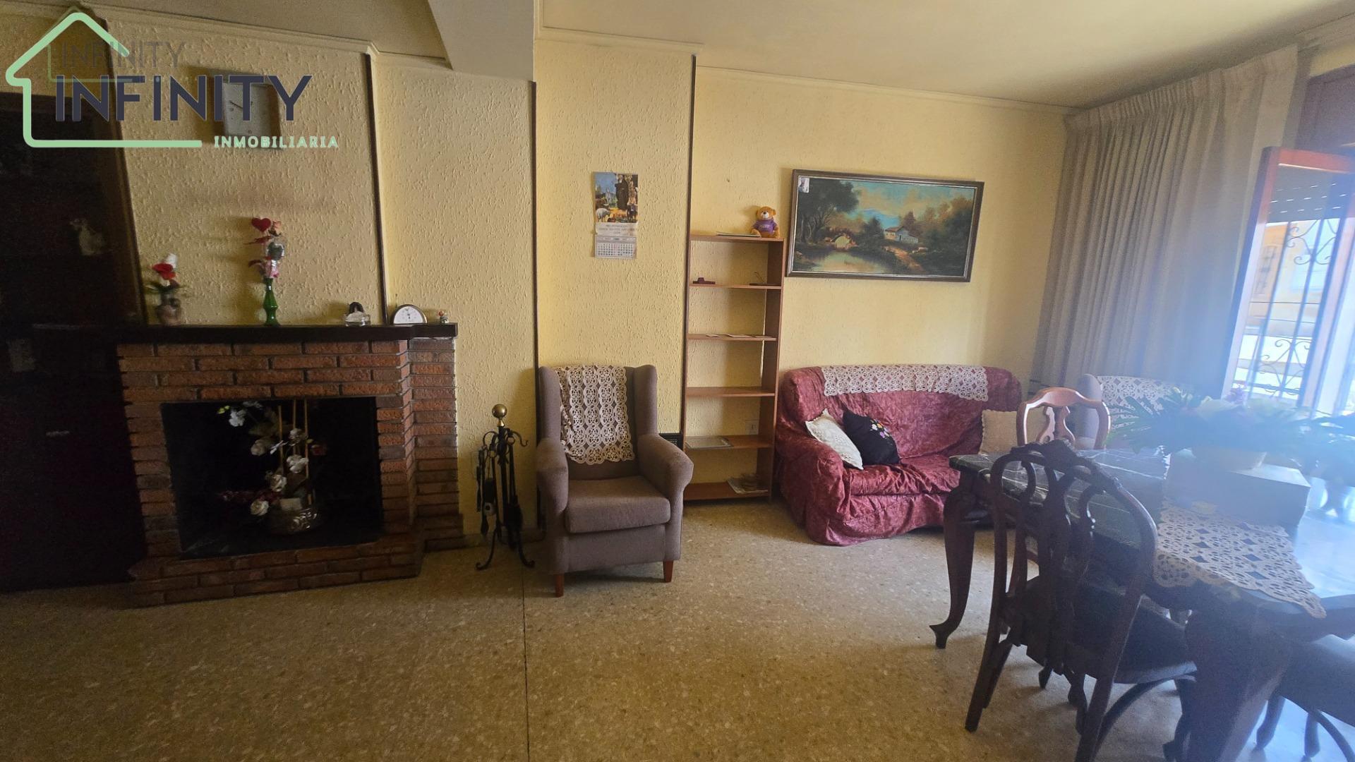 Venta de casa en Oliva