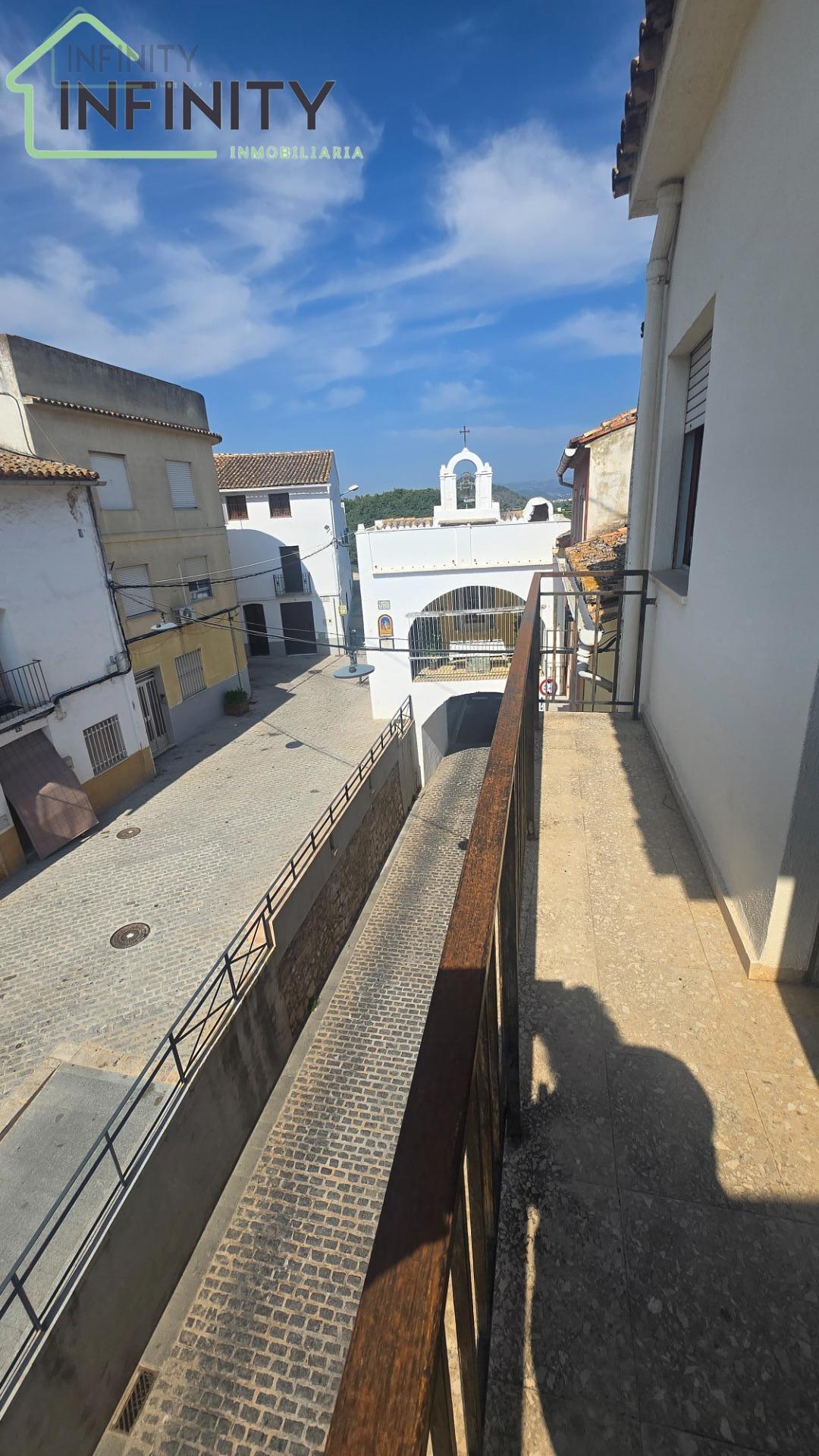 Venta de casa en Oliva