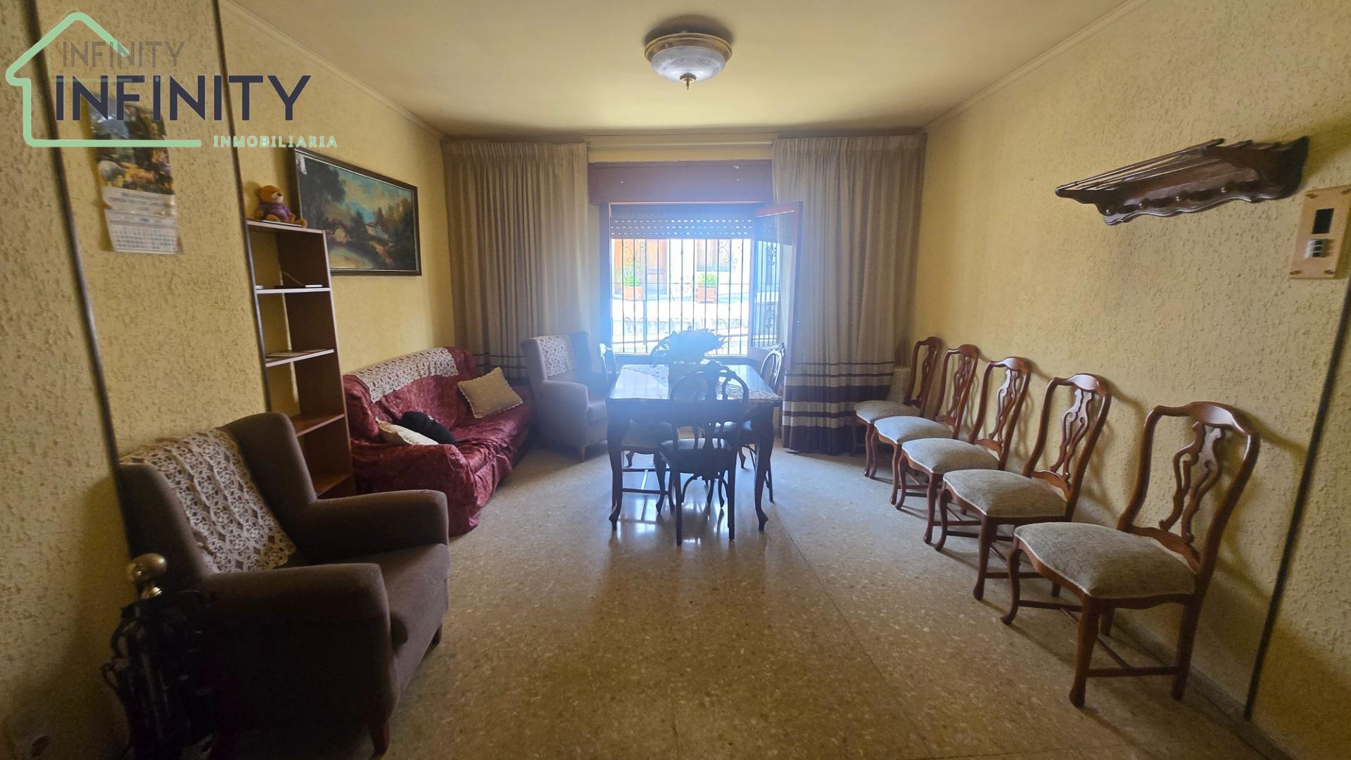 Venta de casa en Oliva