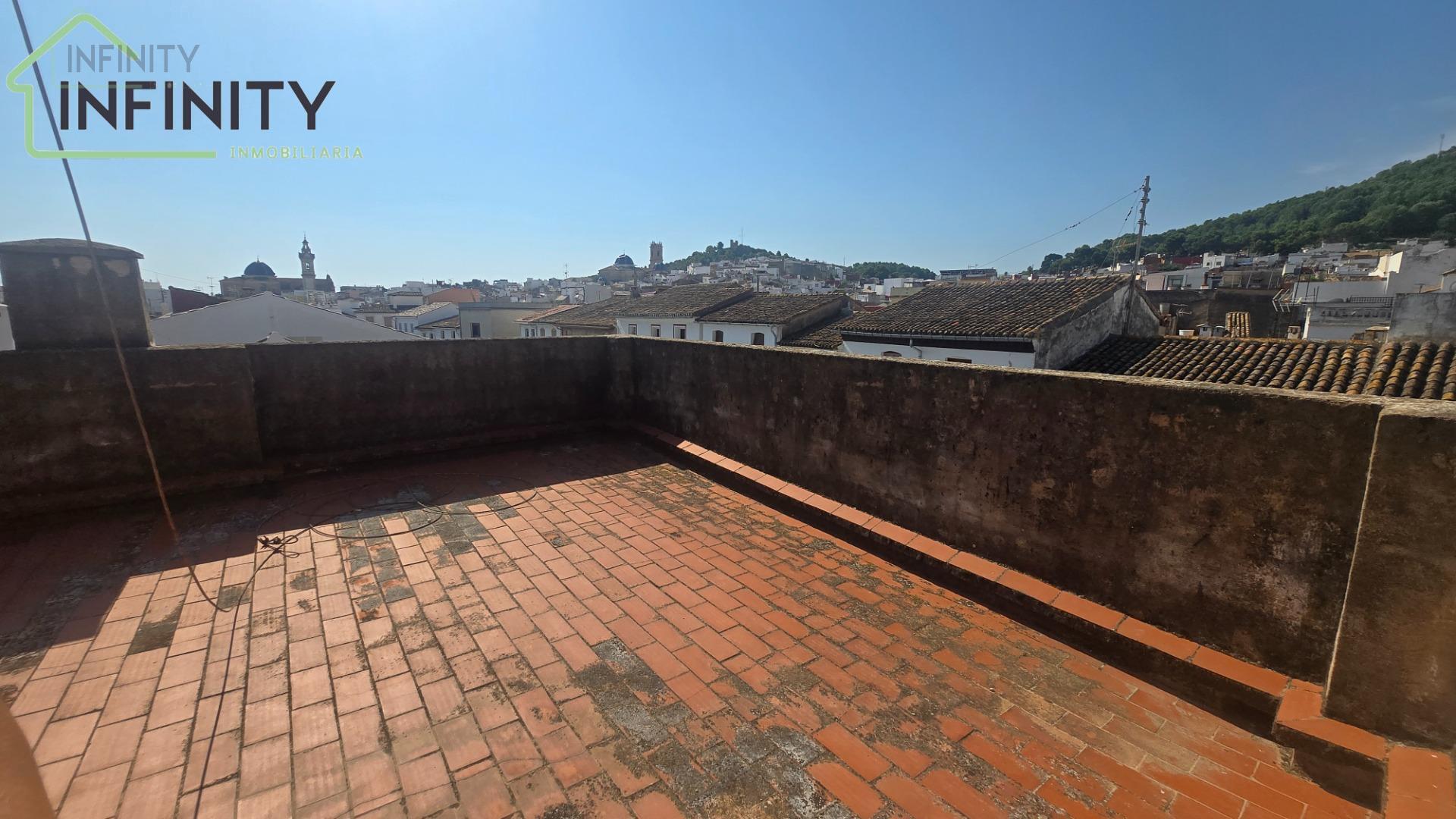 Venta de casa en Oliva