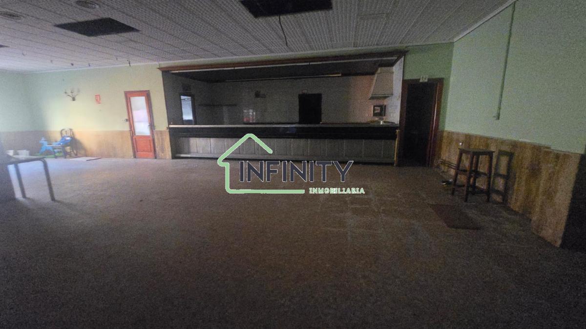 Venta de edificio en La Font d en Carròs