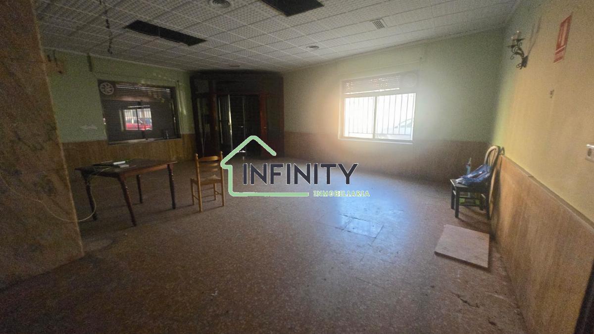 Venta de edificio en La Font d en Carròs