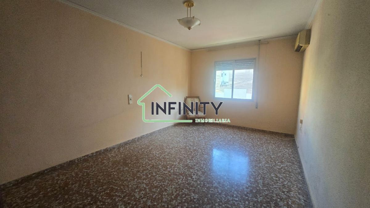 Venta de edificio en La Font d en Carròs