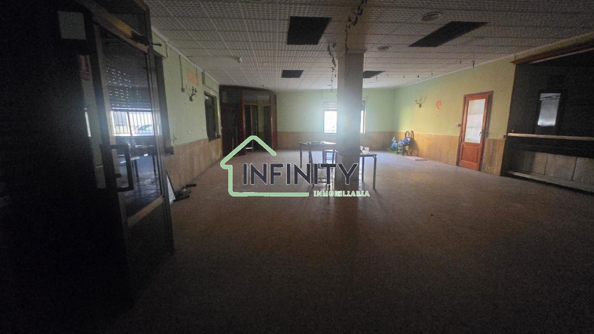 Venta de edificio en La Font d en Carròs