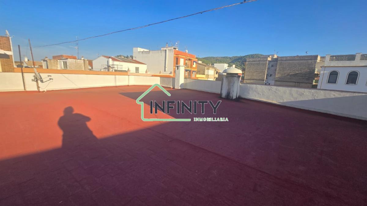 Venta de edificio en La Font d en Carròs