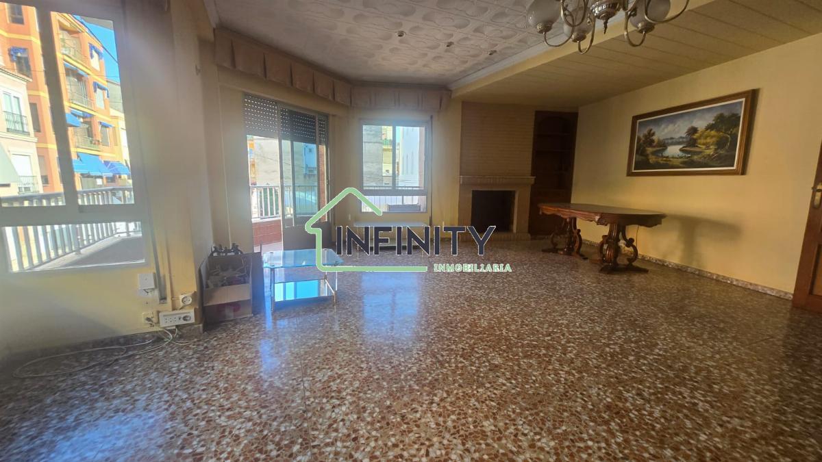 Venta de edificio en La Font d en Carròs