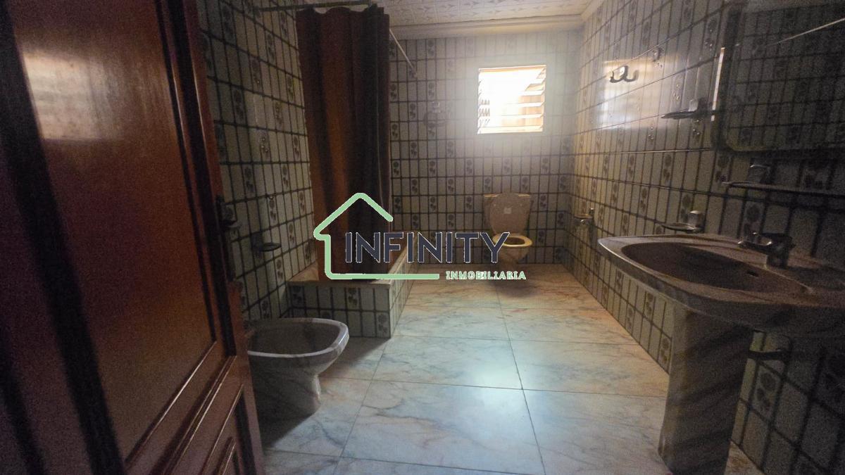 Venta de edificio en La Font d en Carròs