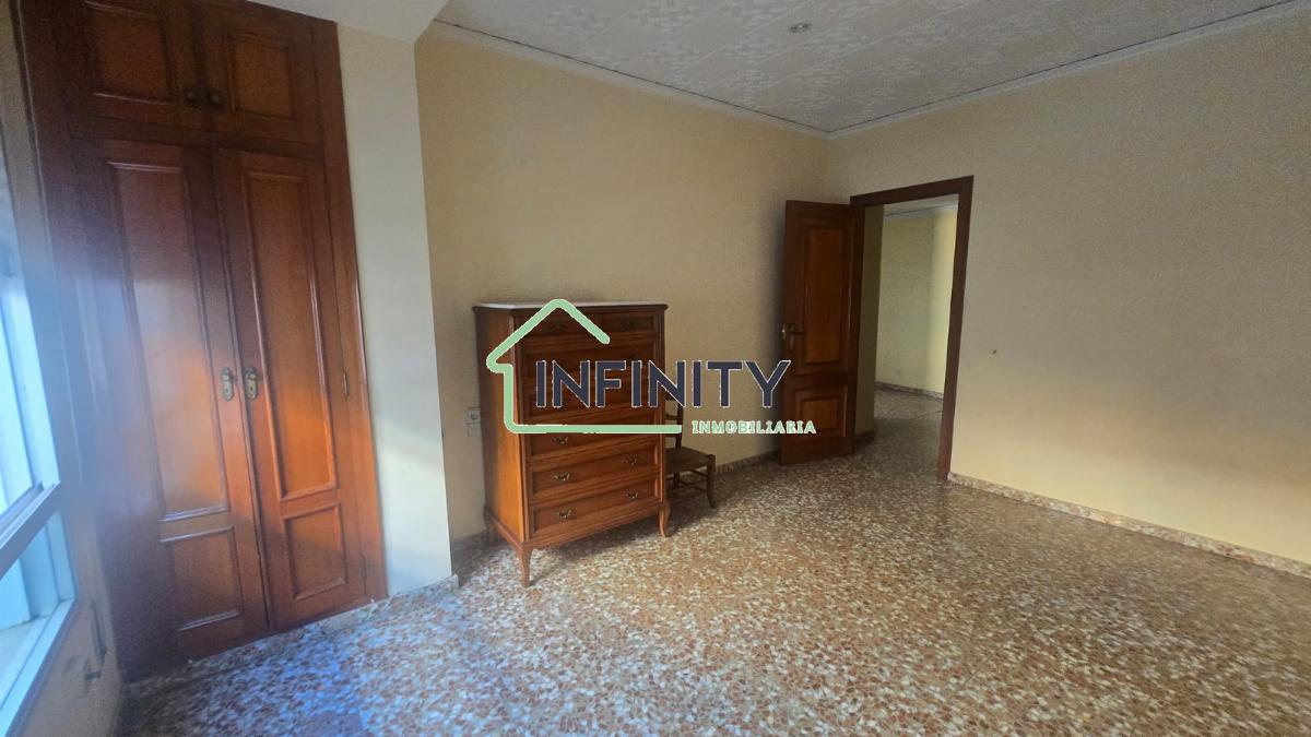 Venta de edificio en La Font d en Carròs