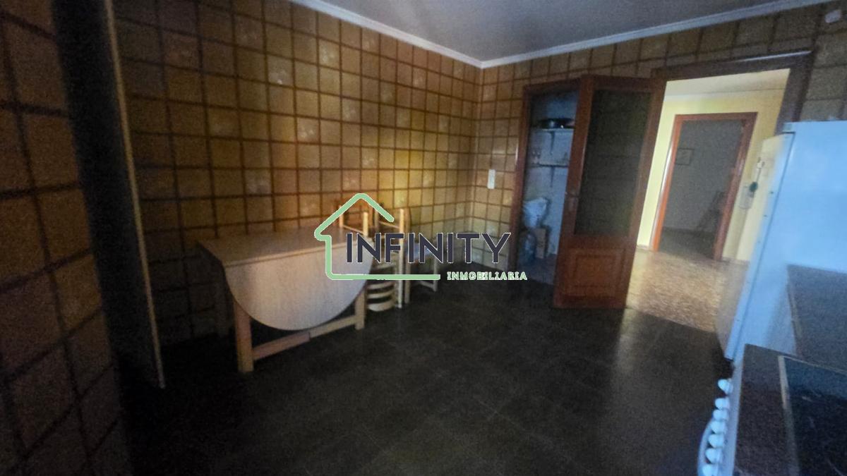 Venta de edificio en La Font d en Carròs