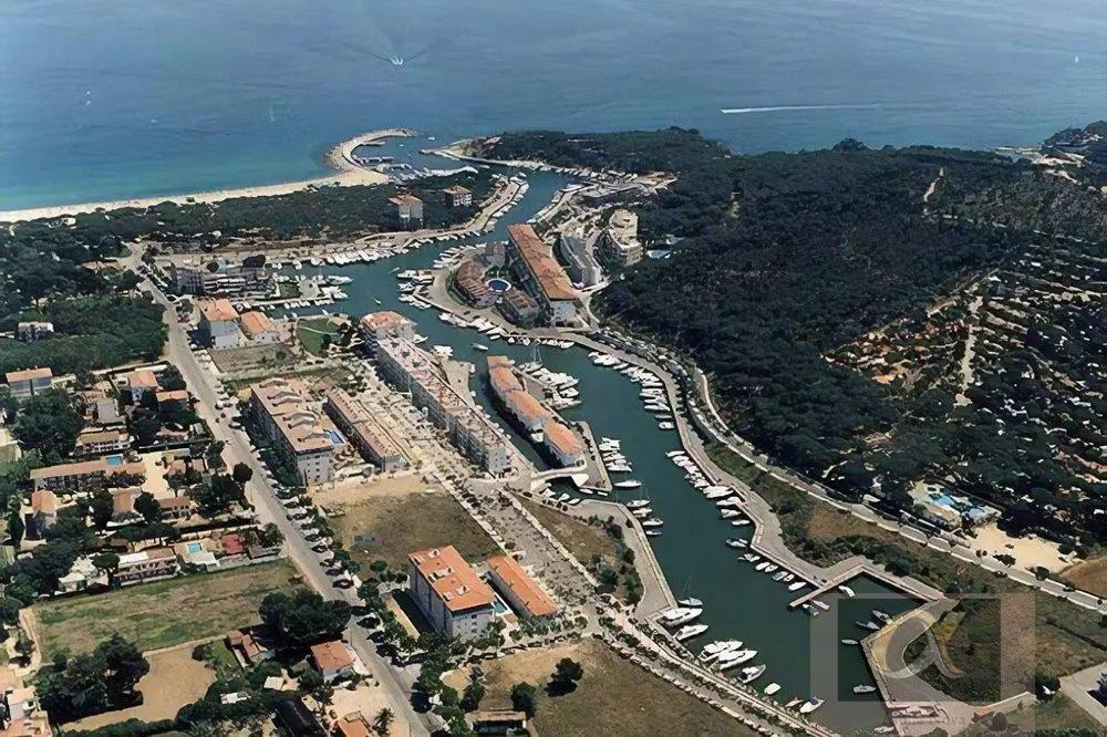 Venta de terreno en Platja d´Aro