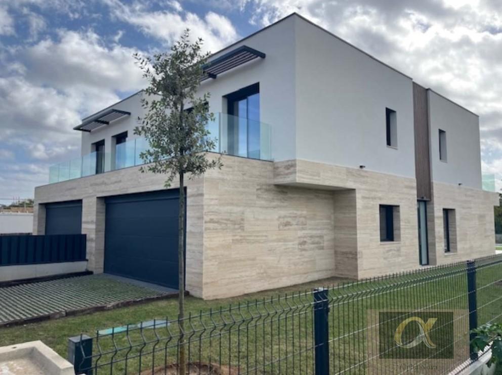Venta de chalet en Castell-Platja d´Aro