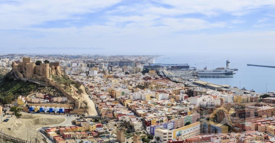 Venta de terreno en Almería