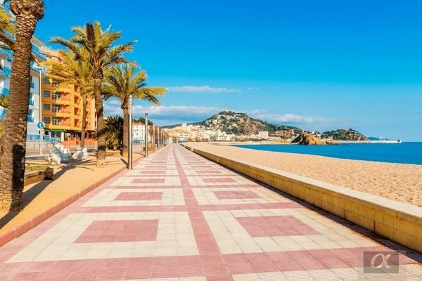 Venta de terreno en Blanes
