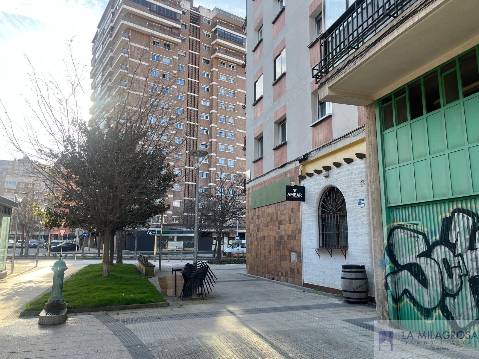 Venta de local en Pamplona